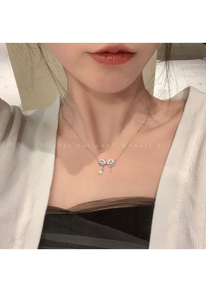 High-End Hafif Lüks Titanyum Çelik Kolye Kadın Niş Tasarımı Sıcak Kız Inci Köprücük Kemiği Zinciri Moda Çok Yönlü Aksesuar (Yurt Dışından)