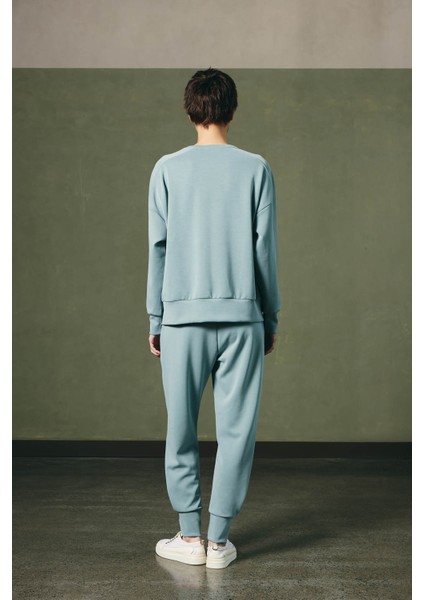 Kadın Soft Touch Uzun Kollu Kesik Detaylı Sweatshirt fırsatları