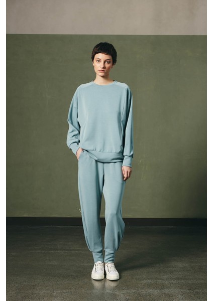 Kadın Soft Touch Uzun Kollu Kesik Detaylı Sweatshirt indirimleri