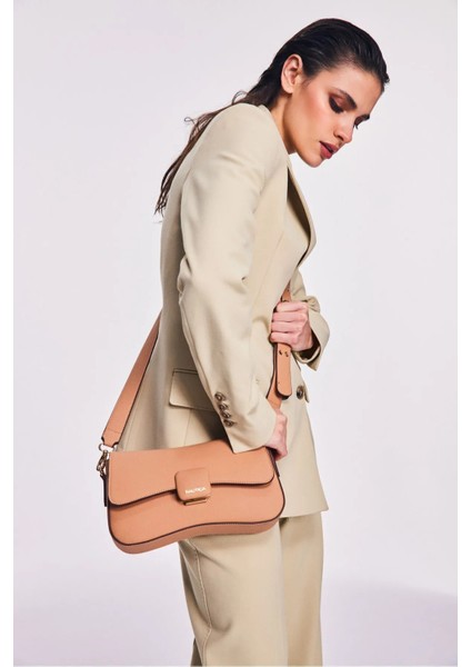 Kadın Omuz Çantası CN6506T Latte fiyatları