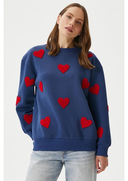 Kadın Love Kalp Nakışlı Lacivert Kırmızı Sweatshirt