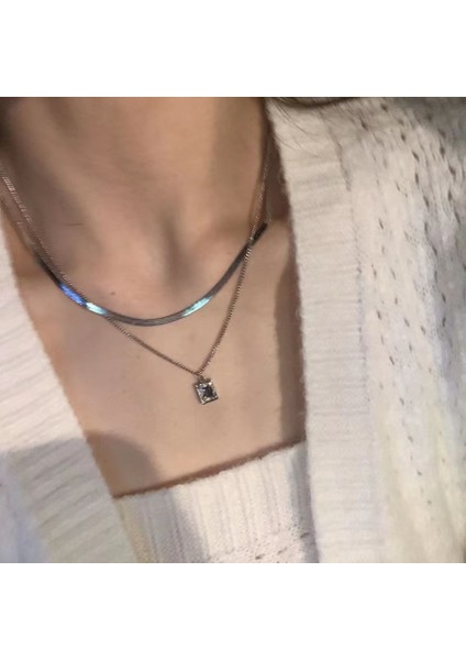 Süper Peri Fransız Retro Hip-Hop Klavikula Zinciri Kadın Sıcak Kız Inci Kolye Ins Niş Tasarım Işık Lüks Aksesuarlar Kolye (Yurt Dışından)