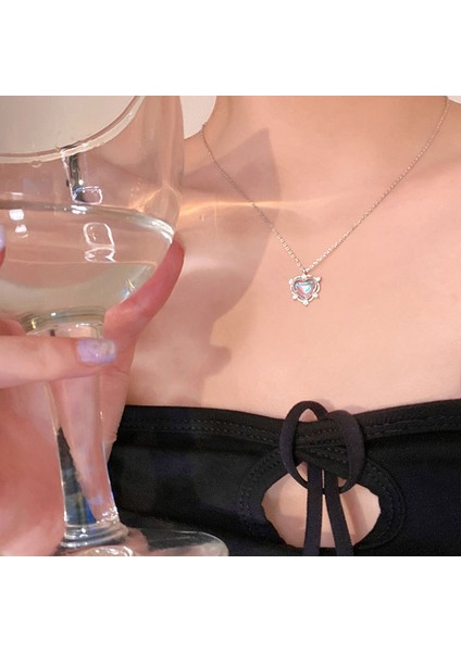 High-End Hafif Lüks Titanyum Çelik Kolye Kadın Niş Tasarımı Sıcak Kız Inci Köprücük Kemiği Zinciri Moda Çok Yönlü Aksesuar (Yurt Dışından)