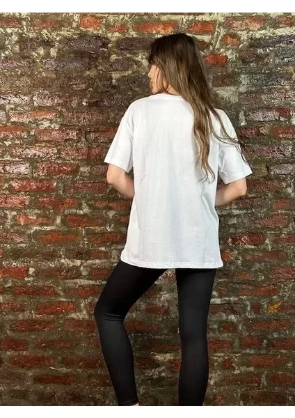 Kadın Beyaz Off Yazılı Tshirt