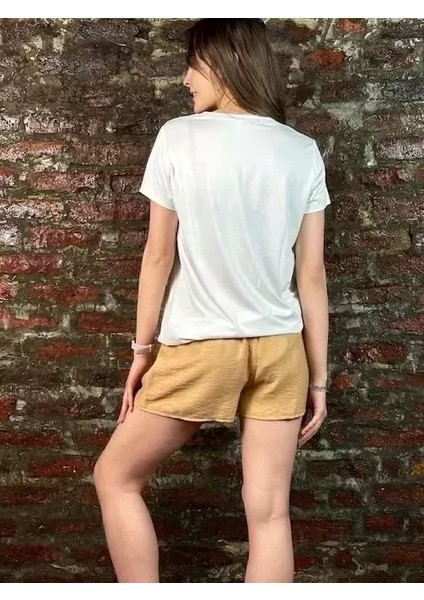 Kadın Beyaz Yazılı Tshirt