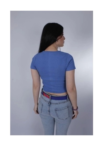 Kadın Düğme Detaylı Kısa Kollu Mavi Triko T-Shirt fiyatları