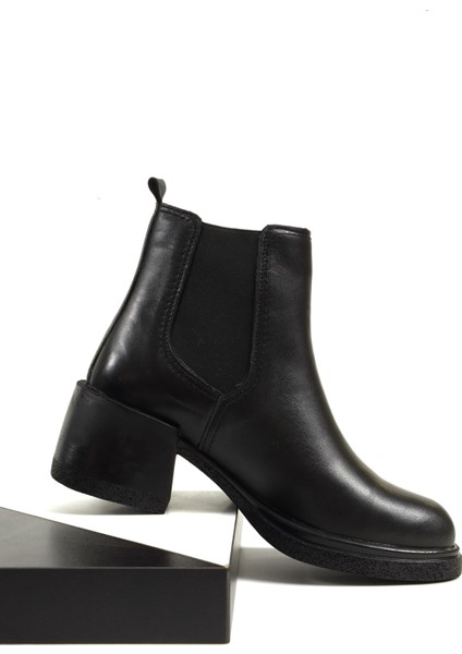 Kadın Hakiki Deri Lastikli Bot