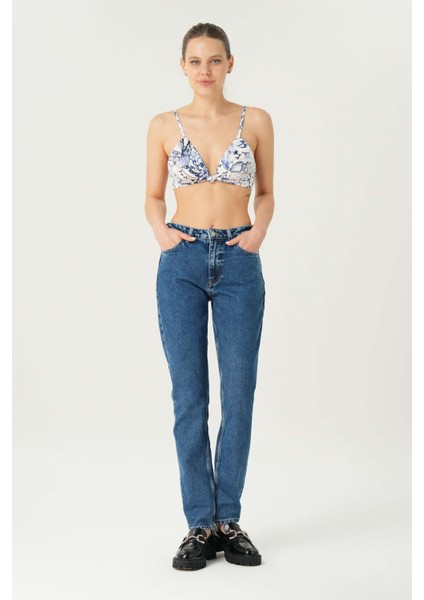 Orta Mavi Normal Bel Patı Fermuarlı Slim Fit Jean Pantolon C 4934-014