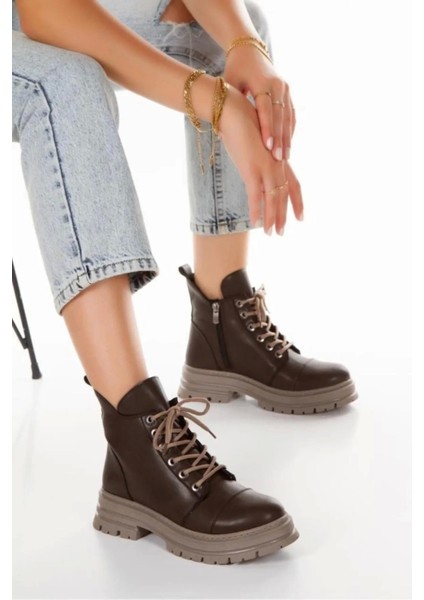 Kadın Düz Topuk Fermuarlı Bağcıklı Bot Kahvrengi
