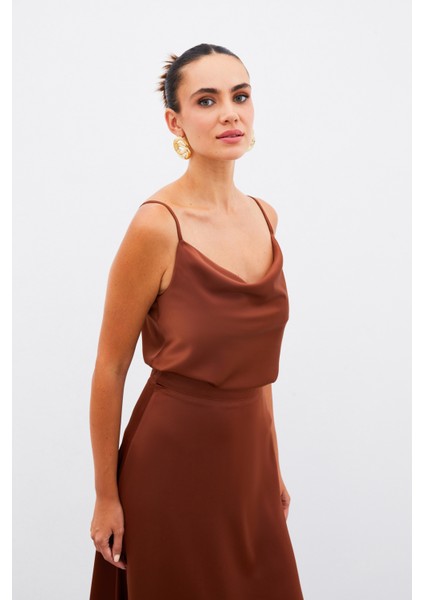 Degaje yaka saten bluz - KAHVE fiyatları