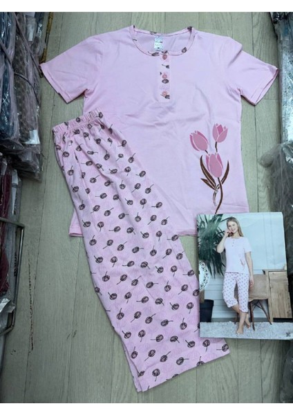 Lale ve Gül Desen Pembe Kapri Pijama Takımı