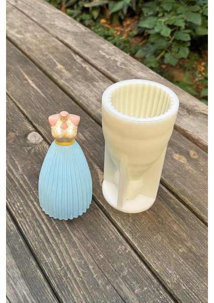 Elbiseli Kadın Silikon Mum Kalıbı