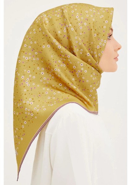Özel Nostalji Serisi Twill Ipek Eşarp 8900-12