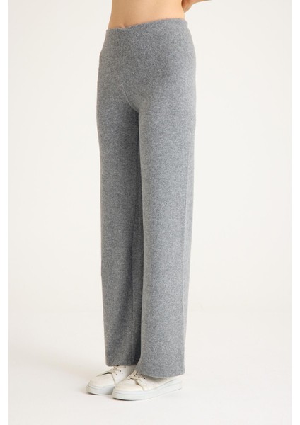 Rahat Kalıp Bol Paça Kadın Pantolon fırsatları