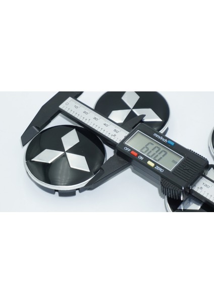 Mitsubishi Jant Göbeği Siyah Kapak Seti 60MM