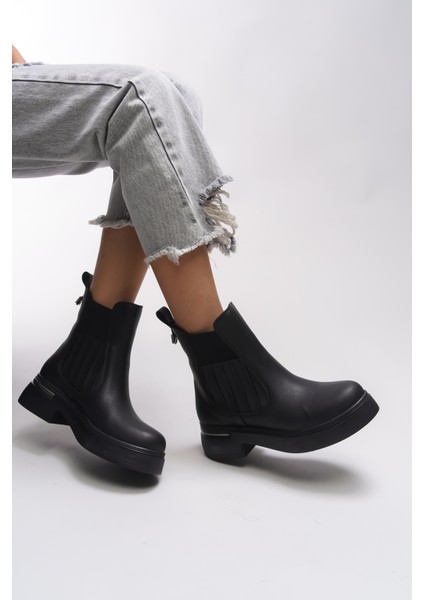 Khiugiar Kadın Lastikli Bot 00123340 modelleri