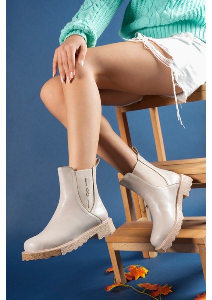 Kadın Bot 0012935 modelleri