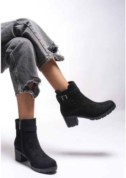 Lilixipha Kadın Toka Detaylı Lastikli Topuklu Bot 0012730 modelleri