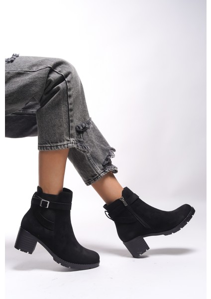 Lilixipha Kadın Toka Detaylı Lastikli Topuklu Bot 0012730 fırsatları