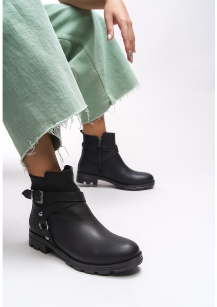 Lislaevar Kadın Toka Detaylı Bot 0012202