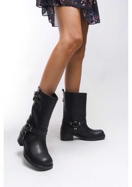 Galmicca Kadın Toka Detaylı Kısa Çizme 00123022 fırsatları