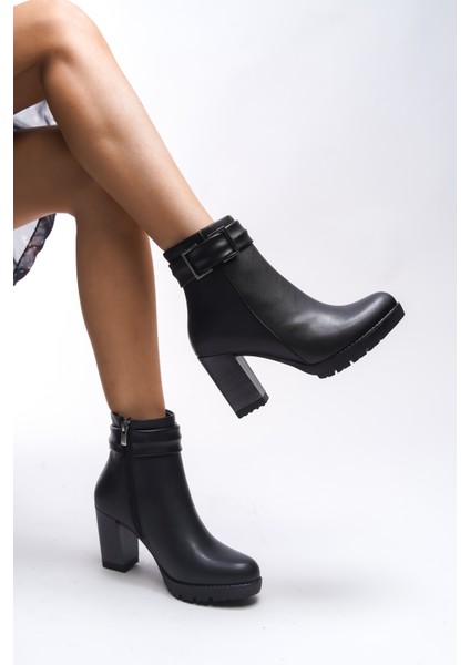 Isolniya Kadın Toka Detaylı Yüksek Topuklu Bot 0012503 fiyatları