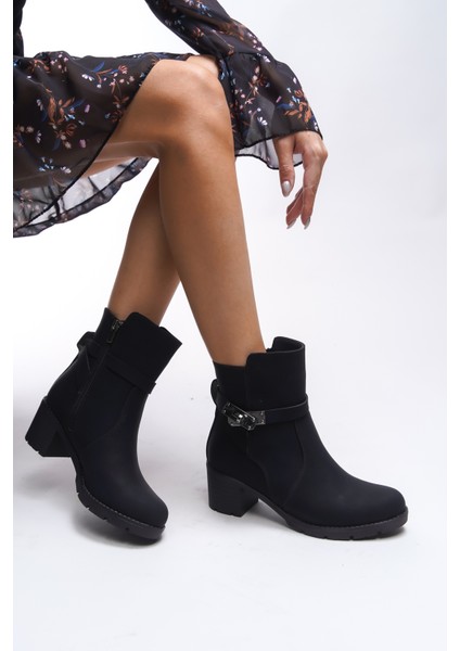 Iverolia Kilit Detaylı Topuklu Bot 0012790 fiyatları