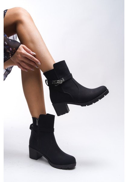 Iverolia Kilit Detaylı Topuklu Bot 0012790 modelleri