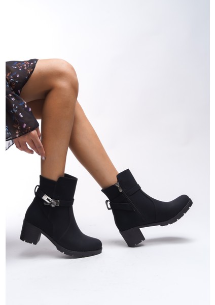 Iverolia Kilit Detaylı Topuklu Bot 0012790 fırsatları