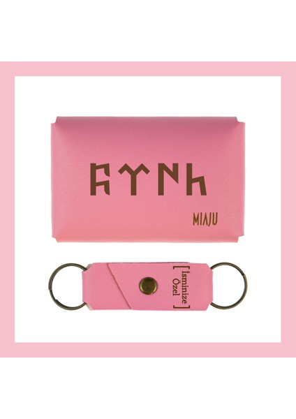 Pembe Renk, Göktürkçe Türk Yazılı, Isme Özel Cüzdan ve Anahtarlık Set, Arkadaşa Çok Değerli Armağan fiyatları