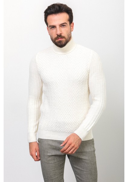 Desenli Ekru Rengi Slim Fit Tam Balıkçı Yaka Yün Erkek Kazak