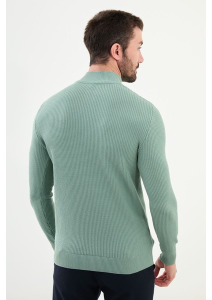 Dokulu Açık Yeşil Slim Fit Fermuarlı Yarım Balıkçı Yaka Erkek Triko Kazak