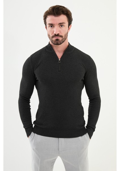 Dokulu Antrasit Slim Fit Fermuarlı Yarım Balıkçı Yaka Erkek Triko Kazak