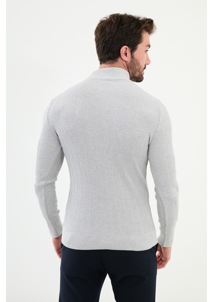 Çizgili Açık Gri Slim Fit Yarım Balıkçı Yaka Erkek Triko Kazak