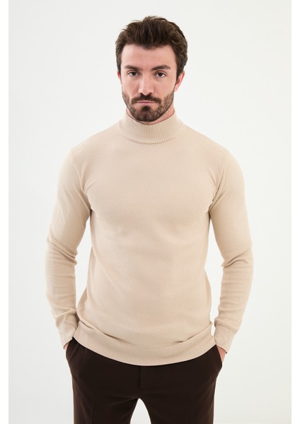 Dokulu Bej Slim Fit Yarım Balıkçı Yaka Erkek Triko Kazak