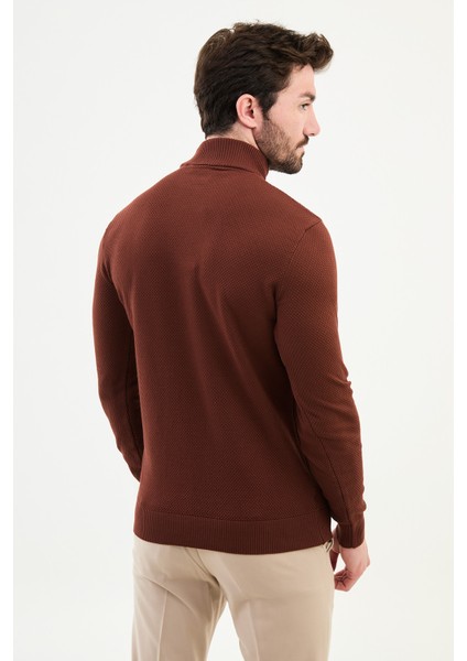 Dokulu Kiremit Rengi Slim Fit Yarım Balıkçı Yaka Erkek Triko Kazak modelleri