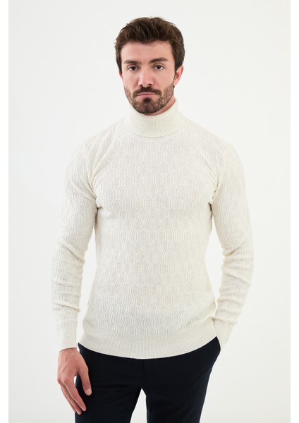 Desenli Ekru Slim Fit Tam Balıkçı Yaka Erkek Triko Kazak