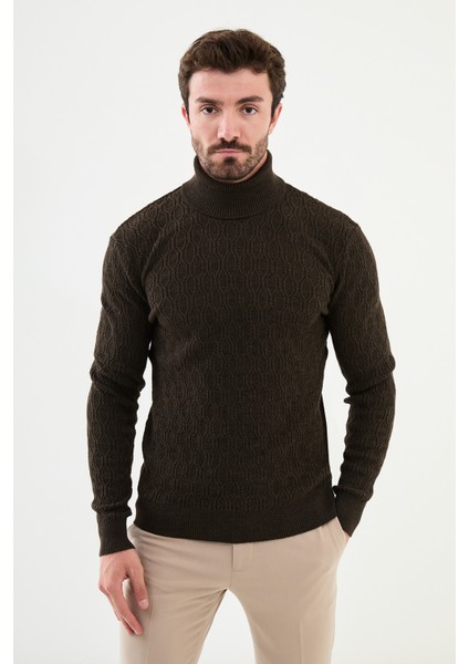 Desenli Kahverengi Slim Fit Tam Balıkçı Yaka Erkek Triko Kazak