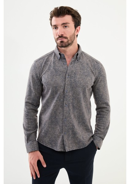 GÖMLEK SİVRİ YAKA