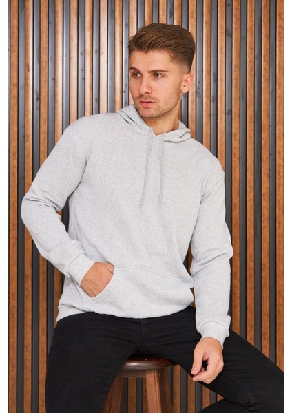 Erkek Regular Fit Kapüşonlu Kanguru Cepli Uzun Kollu Sweatshirt