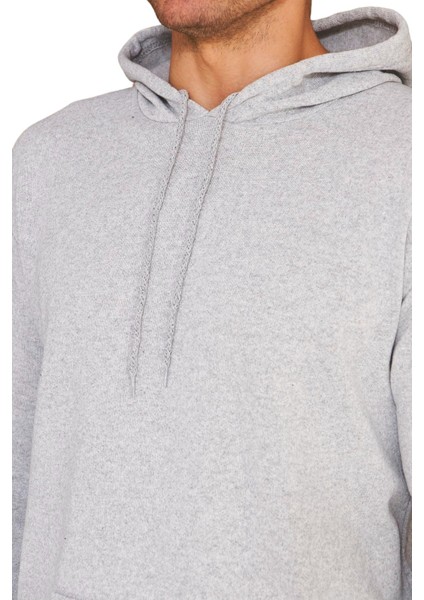 Erkek Regular Fit Kapüşonlu Kanguru Cepli Uzun Kollu Sweatshirt