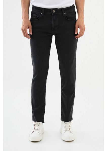 Düz Siyah Super Slim Fit Erkek Kot Pantolon