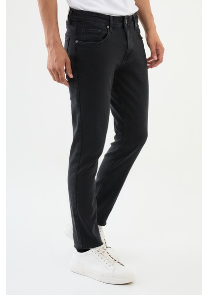 Düz Siyah Super Slim Fit Erkek Kot Pantolon
