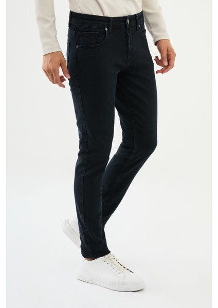 Düz Siyah Super Slim Fit Erkek Kot Pantolon