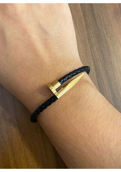 Çivi Model Gold Detay Siyah Bileklik fiyatları