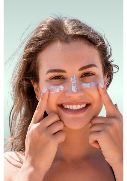 Yüz Güneş Kremi Leke Karşıtı Yüksek Koruma 50 Spf+ fiyatları