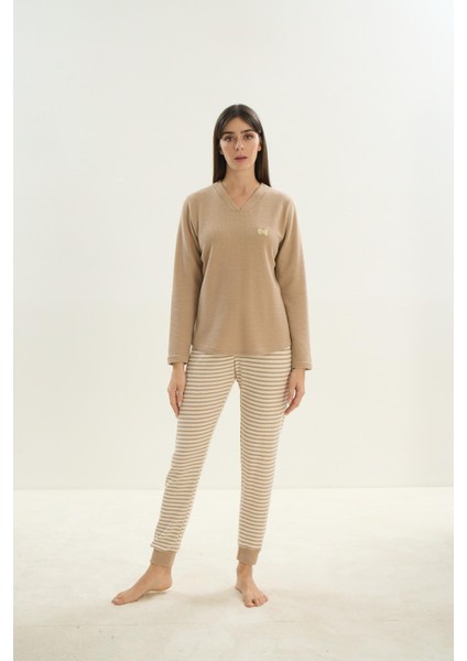 Kadın V Yaka Uzun Kol Bej Pijama Takım C0T8N0O61 fiyatları