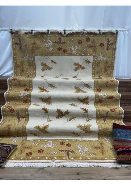 El Dokuma Yerli Uşak Halı - 216 X 309