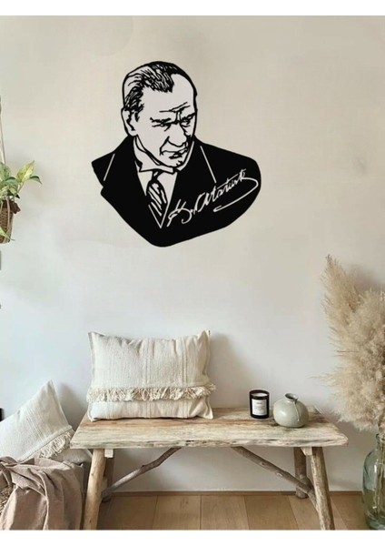 Imzalı Takım Elbiseli Atatürk Portresi Dekoratif Metal Duvar Tablosu Siyah