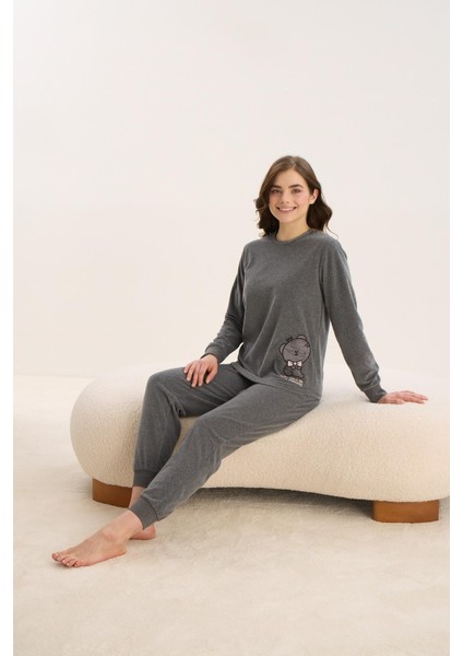 Kadın Uzun Kol Antrasit Kadife Pijama Takım C3T8N0O61 fiyatları